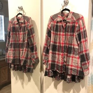 FREE PEOPLE Oversized Button-up Plaid Shirt